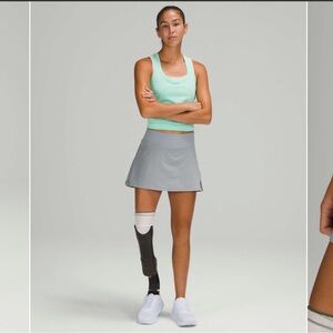 *NEVER WORN* Lululemon Rhino Grey Play off the Pleats Skirt sz 12
